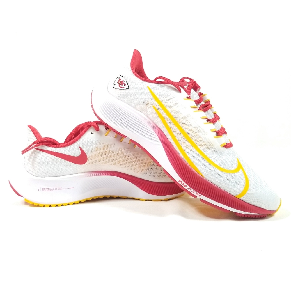 Nike Kansas City Chiefs Air Zoom Pegasus 37 Shoes - Picture 2 of 4